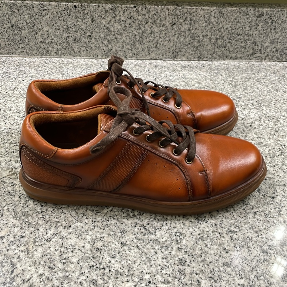 Men's Tan Leather Shoe Size 11.5. EUC. Arkbird Brand. - Picture 3 of 5
